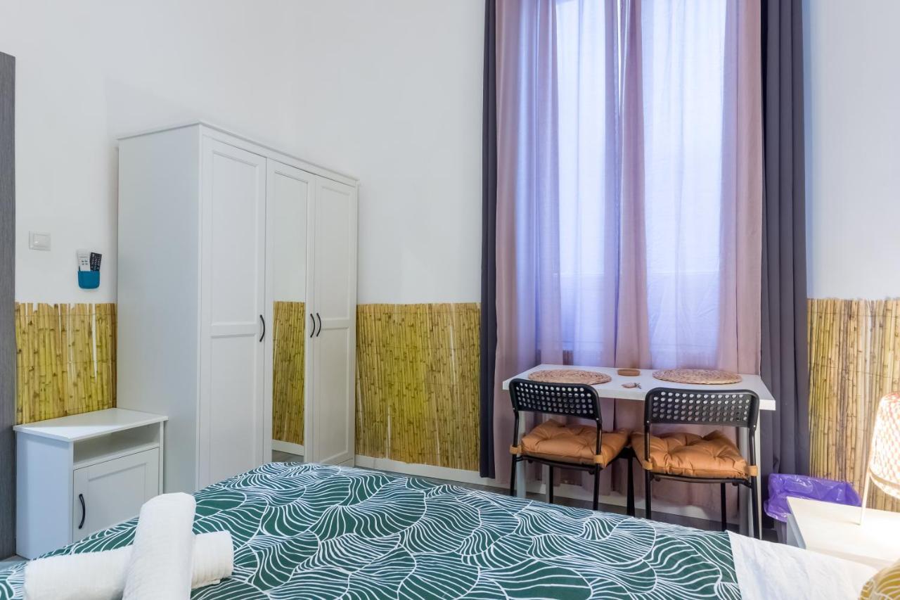 Social - Coliving & Coworking - Madrid Vandrarhem Exteriör bild